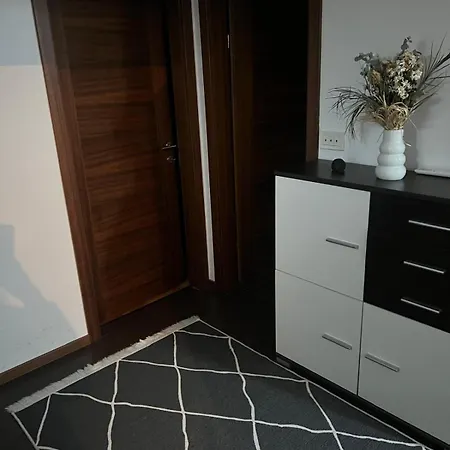 Apartment Urban Nest